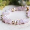 Armband met rozenkwarts en parels kopen - Boetiek Mystiek